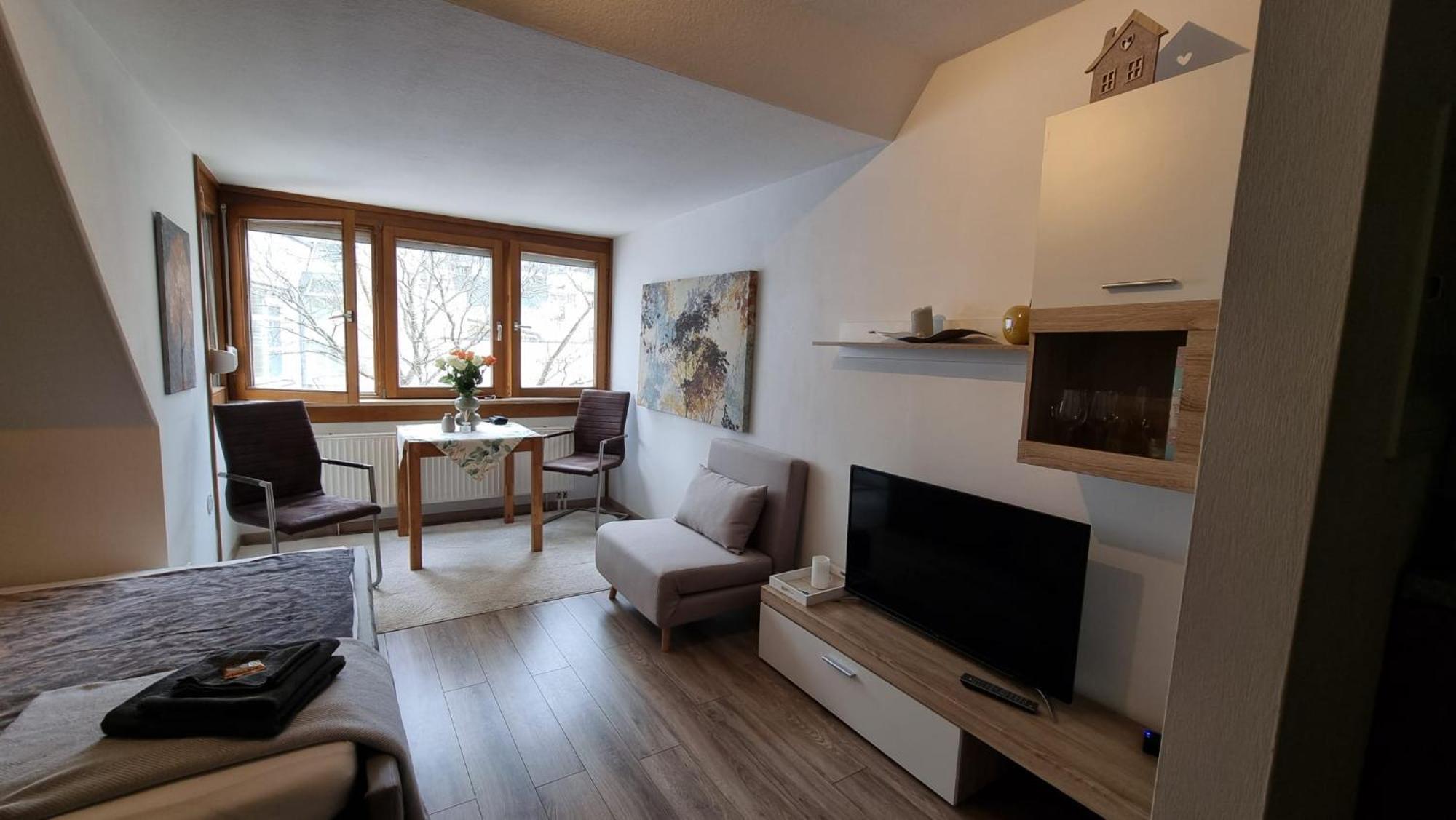 Elsnerstrasse Apartment *